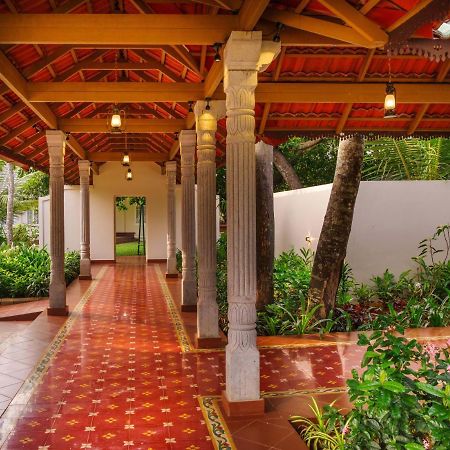 Cyrus Resort Alappuzha Extérieur photo