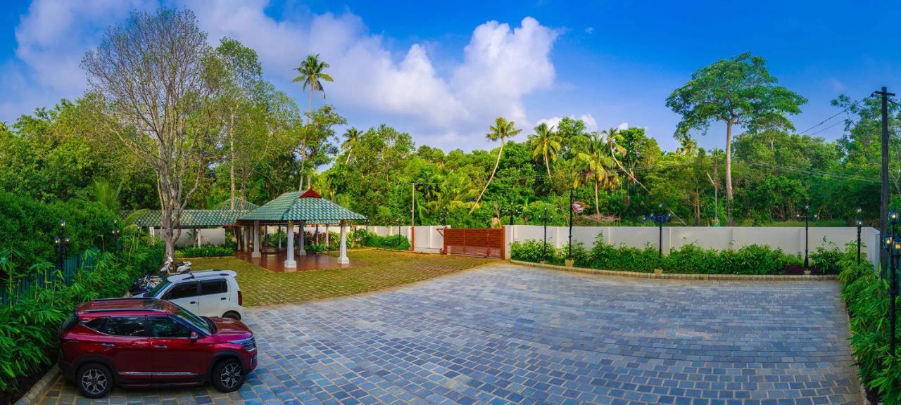 Cyrus Resort Alappuzha Extérieur photo