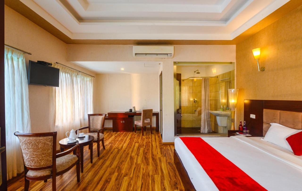 Cyrus Resort Alappuzha Extérieur photo